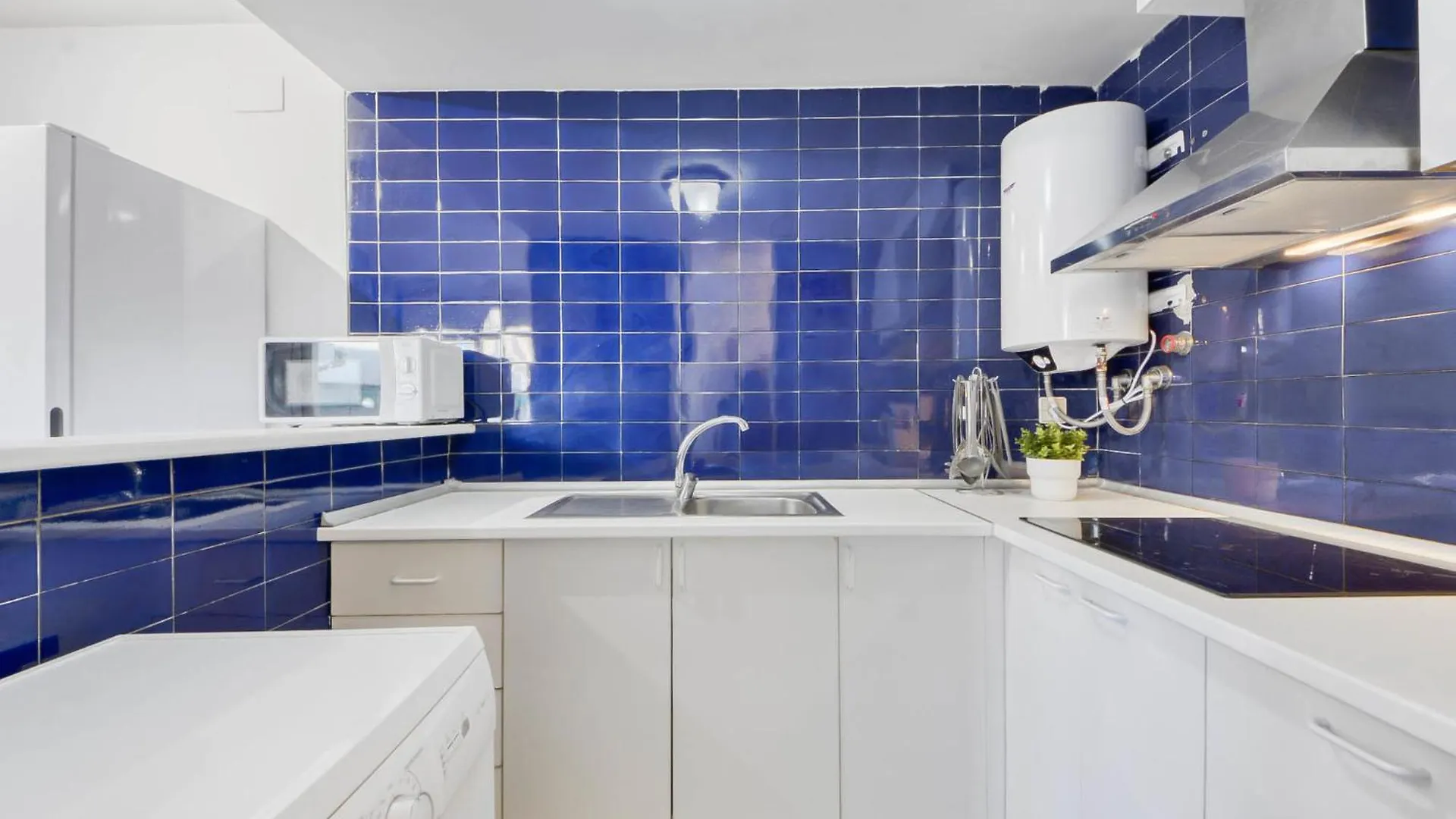 Apartment Platja De Roses-9 By Interhome